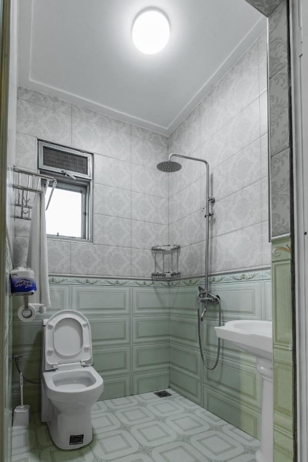 Santa Maria Hotel אנטבה מראה חיצוני תמונה