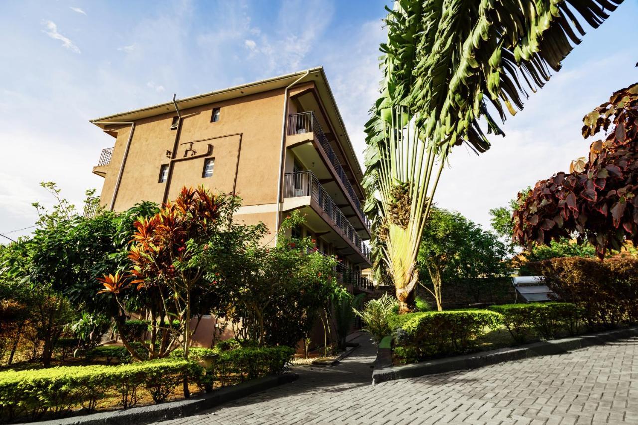 Santa Maria Hotel אנטבה מראה חיצוני תמונה